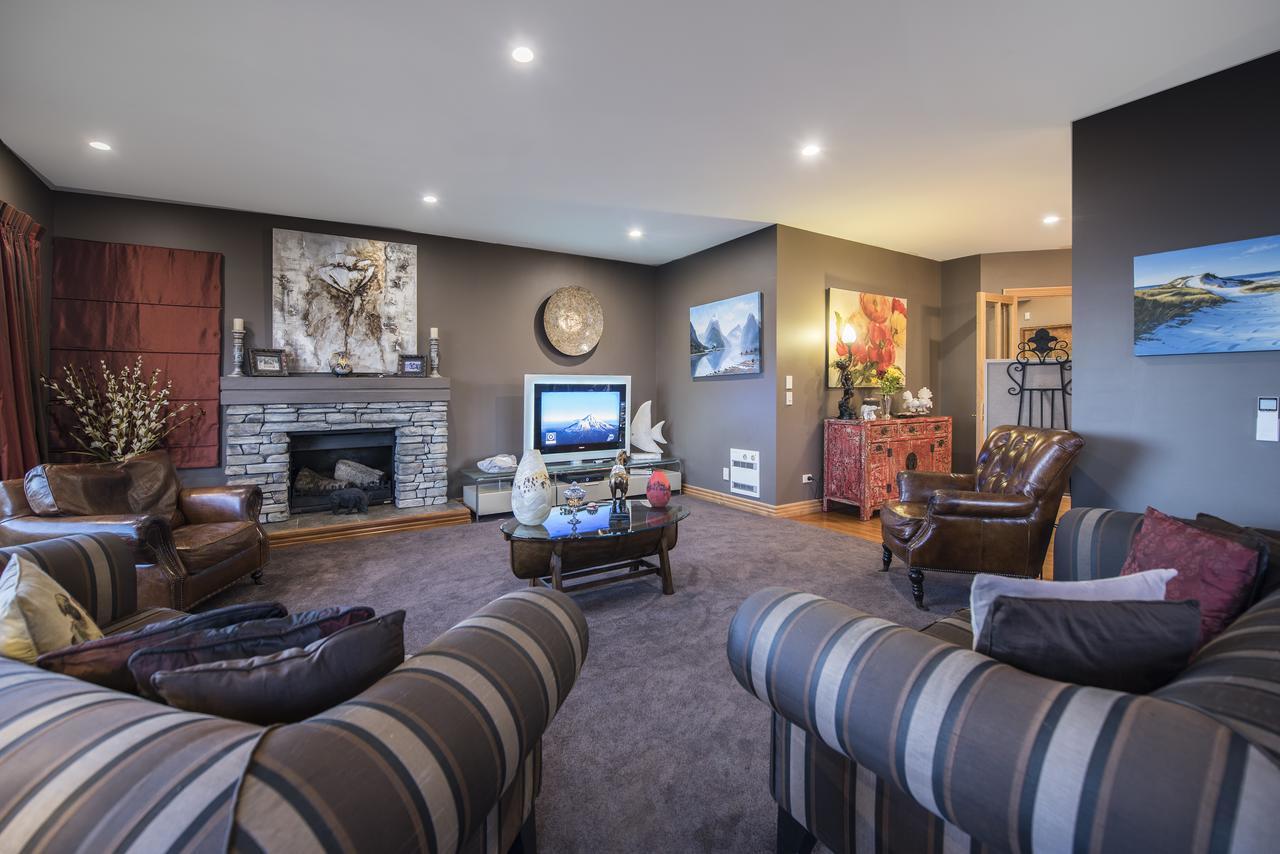 The Flying Trout Boutique Lodge Taupo Eksteriør billede
